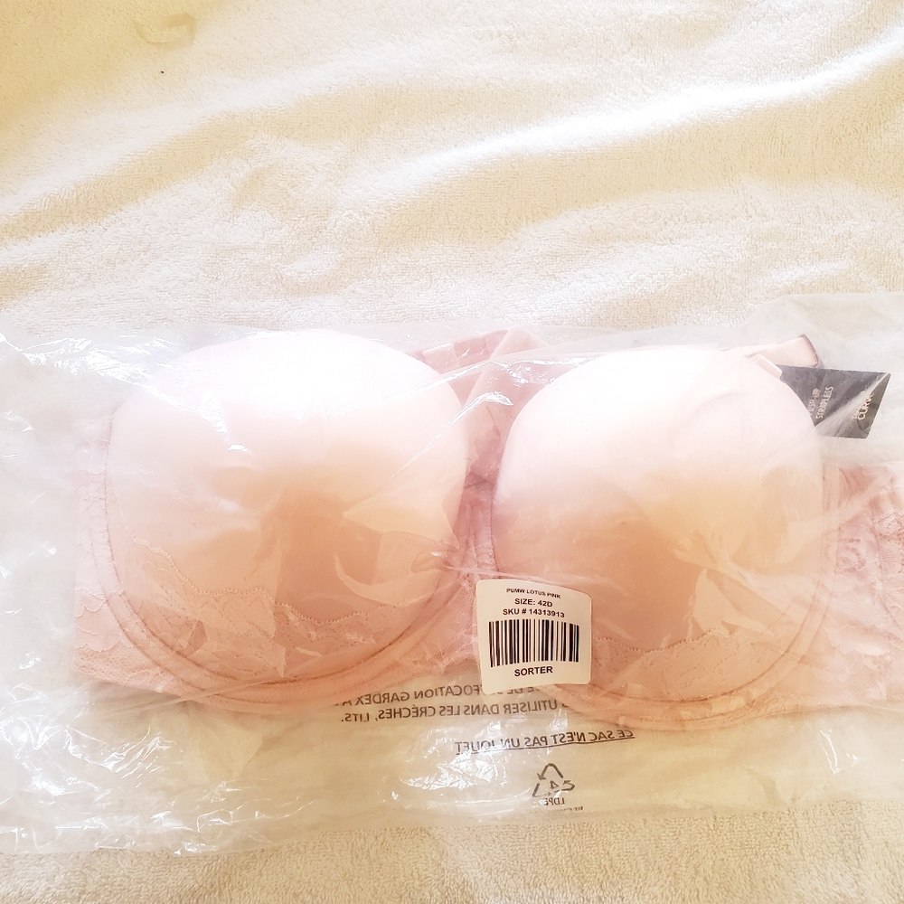 Torrid strapless pushup plunge bra 42D